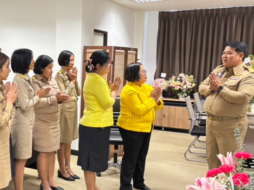 📣 พช.ราชบุรี ให้การต้อนรับและแสดงความยินดีเนื่องในโอกาส นายพุทธพงษ์ สุริยะสิงห์ รองผู้ว่าราชการจังหวัดราชบุรี ได้รับการแต่งตั้งให้ดำรงตำแหน่ง รองผู้ว่าราชการจังหวัดราชบุรี