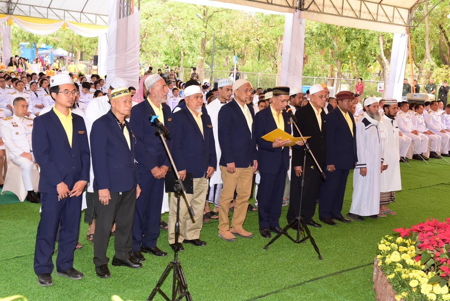 📣 พช.ราชบุรี ร่วมพิธีเจริญพระพุทธมนต์และทำบุญตักบาตรถวายพระราชกุศล และพิธีทางศาสนามหามงคลถวายพระราชกุศล เนื่องในโอกาสพระราชพิธีสมมงคลพระชนมายุเท่าพระบาทสมเด็จพระพุทธยอดฟ้าจุฬาโลกมหาราชสมเด็จพระปฐมบรมกษัตริยาธิราชแห่งพระราชวงศ์จักรี พุทธศักราช 2568