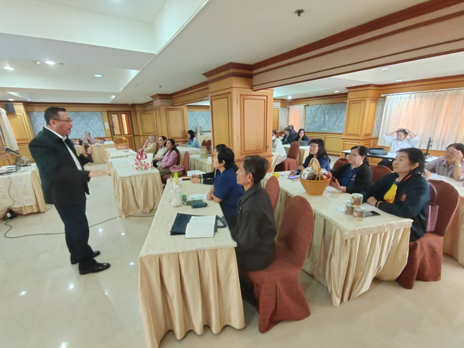 📣พช.ราชบุรี จัดโครงการพัฒนาผลิตภัณฑ์ OTOP กลุ่มปรับตัวสู่การพัฒนา (Quadrant D) ให้มีคุณภาพมาตรฐาน