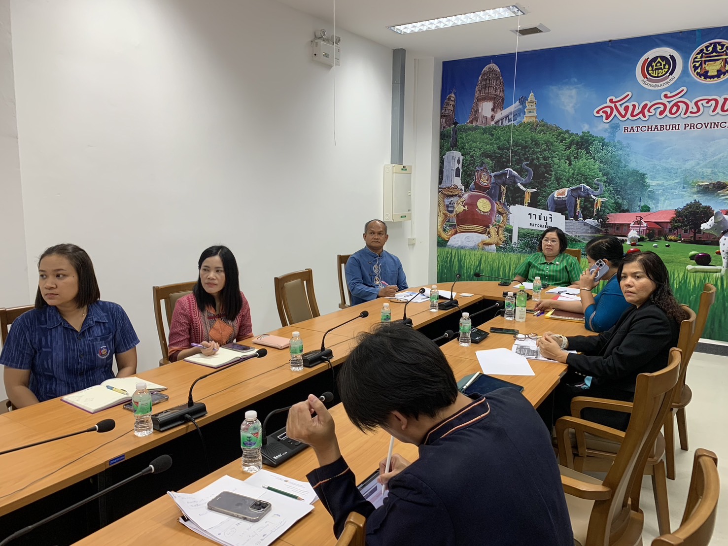 📣 พช.ราชบุรี ร่วมรับฟังประชุมกรมการพัฒนาชุมชน ครั้งที่ 2/2568 ผ่านระบบวีดิทัศน์ทางไกล (Video Conference) กรมการพัฒนาชุมชน กระทรวงมหาดไทย