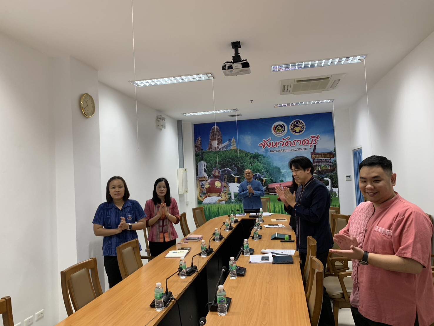 📣 พช.ราชบุรี ร่วมรับฟังประชุมกรมการพัฒนาชุมชน ครั้งที่ 2/2568 ผ่านระบบวีดิทัศน์ทางไกล (Video Conference) กรมการพัฒนาชุมชน กระทรวงมหาดไทย