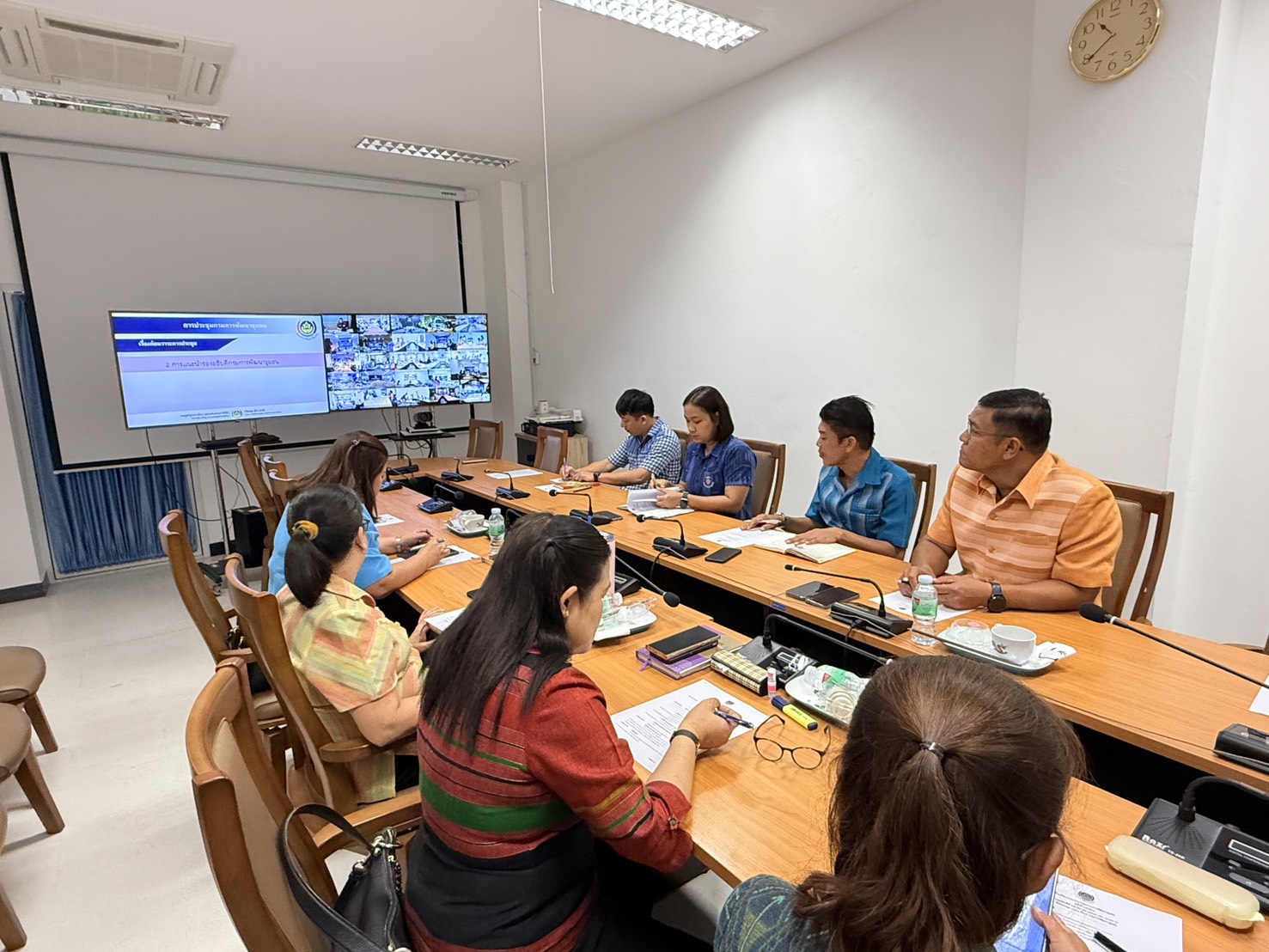 📣 พช.ราชบุรี ร่วมรับฟังประชุมกรมการพัฒนาชุมชน ครั้งที่ 3/2568 ผ่านระบบวีดิทัศน์ทางไกล (Video Conference) กรมการพัฒนาชุมชน กระทรวงมหาดไทย