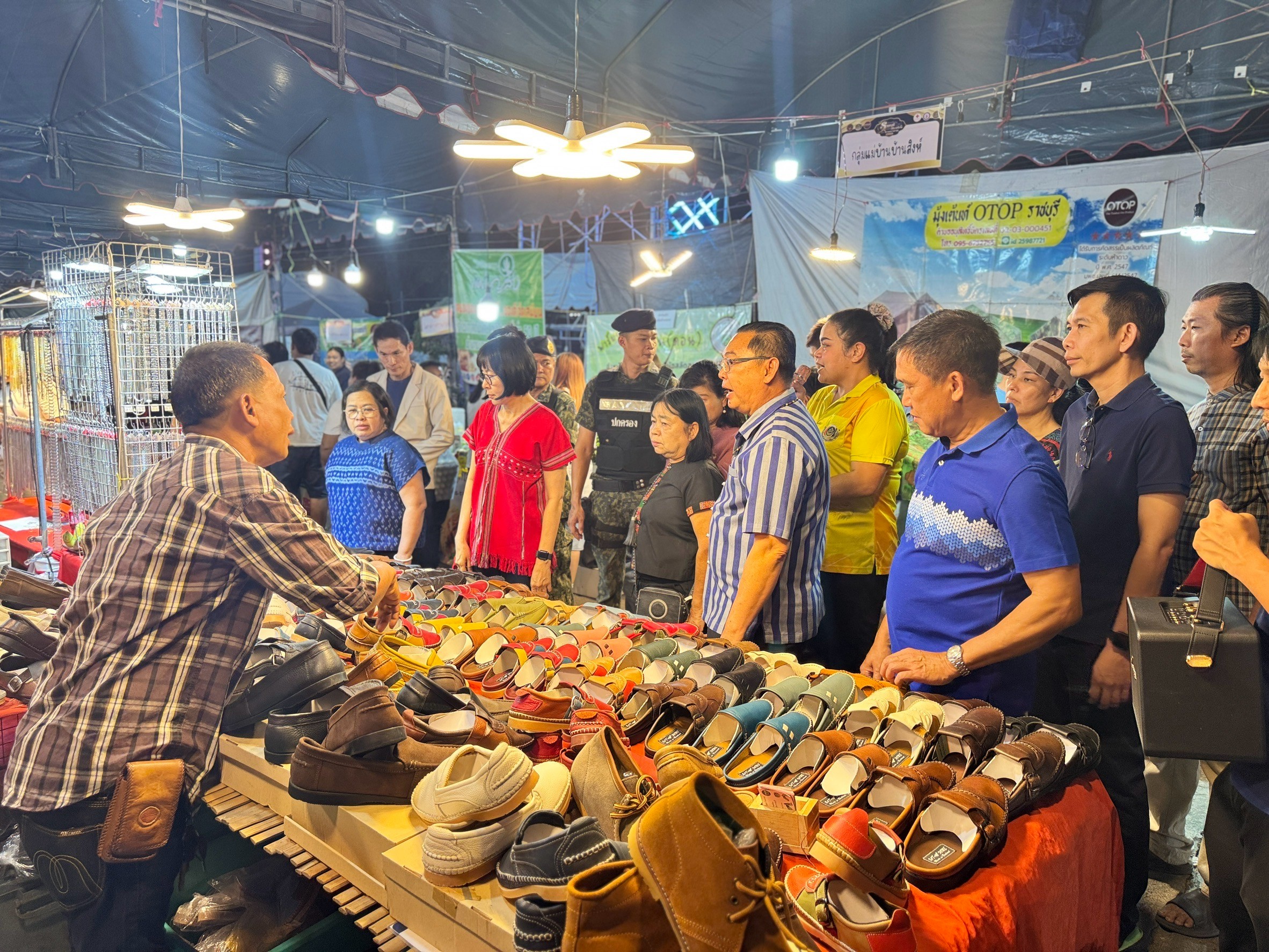 📣 ผู้ว่าราชการจังหวัดราชบุรี เยี่ยมชมของดีเมืองโอ่ง ผลิตภัณฑ์ท้องถิ่น งานหัตถกรรมและสินค้า OTOP และผลิตภัณฑ์ที่เข้าร่วมโครงการ KBO/QD ประจำปี 2568 (กิจกรรมทดสอบตลาด) ในงานท่องเที่ยวราชบุรี ของดีเมืองโอ่ง และงานกาชาด ประจำปี 2568