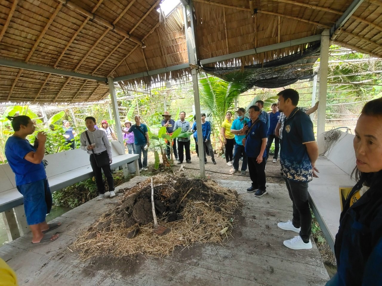 📣 พช.ราชบุรี จัดโครงการประชุมเชิงปฏิบัติการสนับสนุนการขับเคลื่อนเครือข่ายศูนย์เรียนรู้การพัฒนาคุณภาพชีวิตตามหลักทฤษฎีใหม่ ประยุกต์สู่ “โคก หนอง นา” ระดับจังหวัด