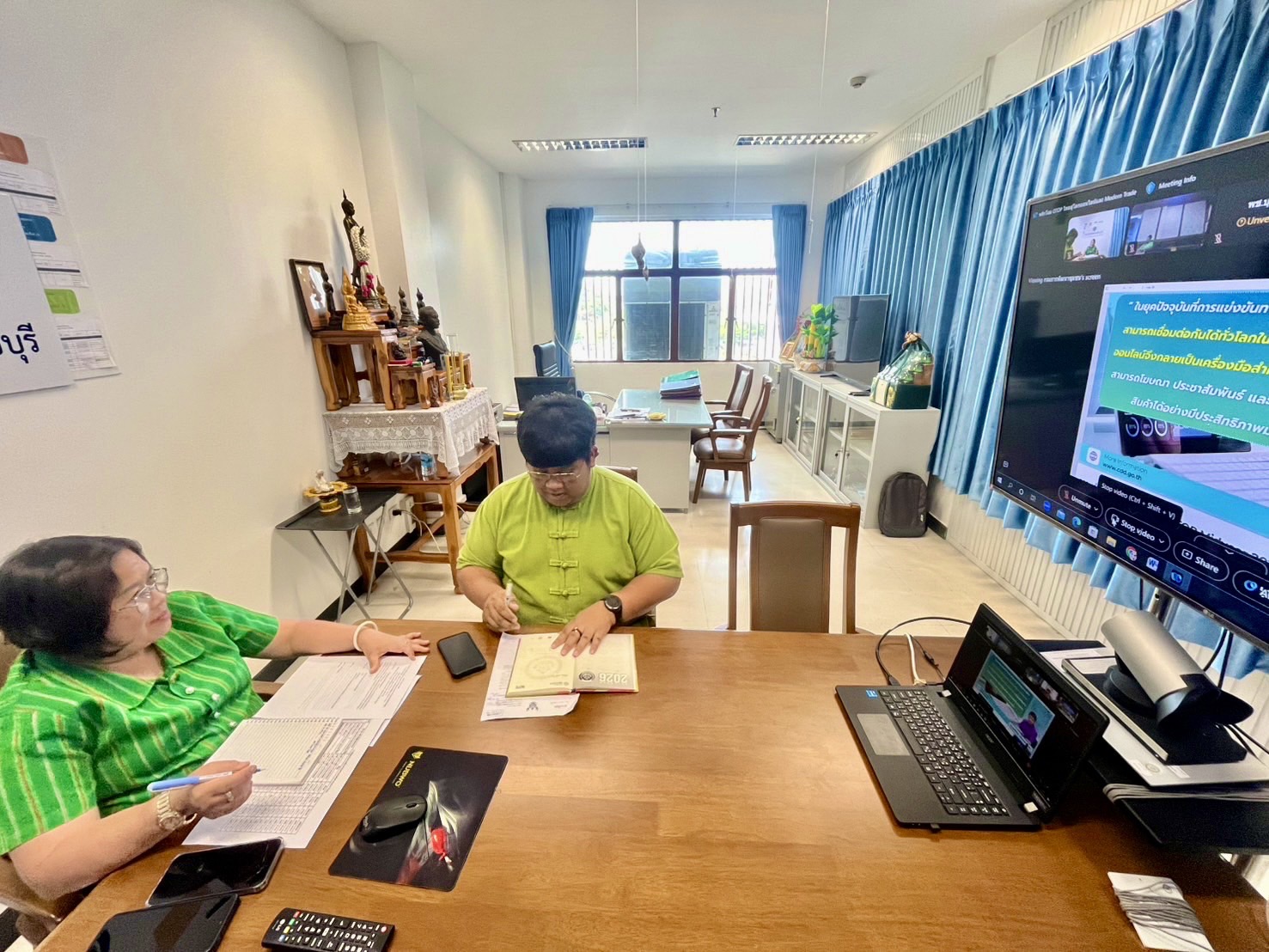 📣 พช.ราชบุรี ร่วมประชุมการดำเนินโครงการเพิ่มประสิทธิภาพการสร้างการรับรู้และขยายช่องทางการตลาดแก่ผลิตภัณฑ์ชุมชน (OTOP) อย่างยั่งยืน “พลิกโฉม OTOP ไทยสู่โลกออนไลน์และ Modern Trade ผ่านระบบอิเล็กทรอนิกส์ (Cisco Webex Meeting)