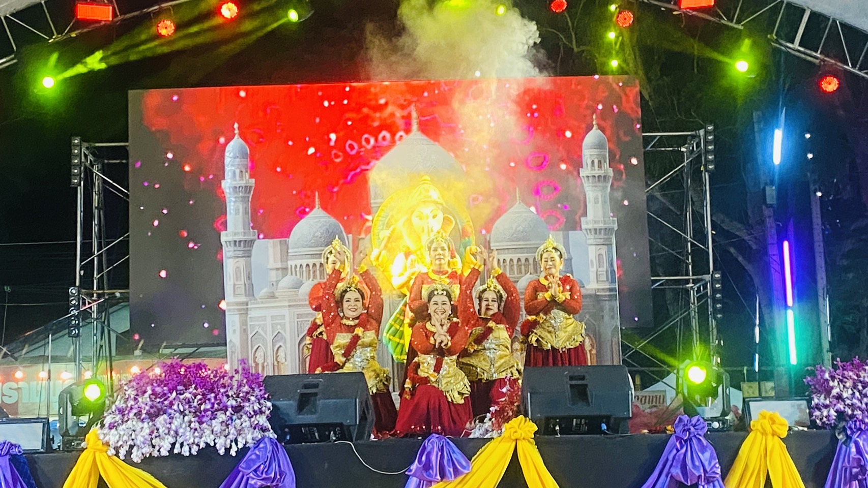 🎯พช.ราชบุรี ร่วมงาน “วันมะม่วงและของดีอำเภอปากท่อ ครั้งที่ 26 ประจำปี 2568” และจัดกิจกรรมการประกวดย้อนวันวาน สตรีอาสา 2568