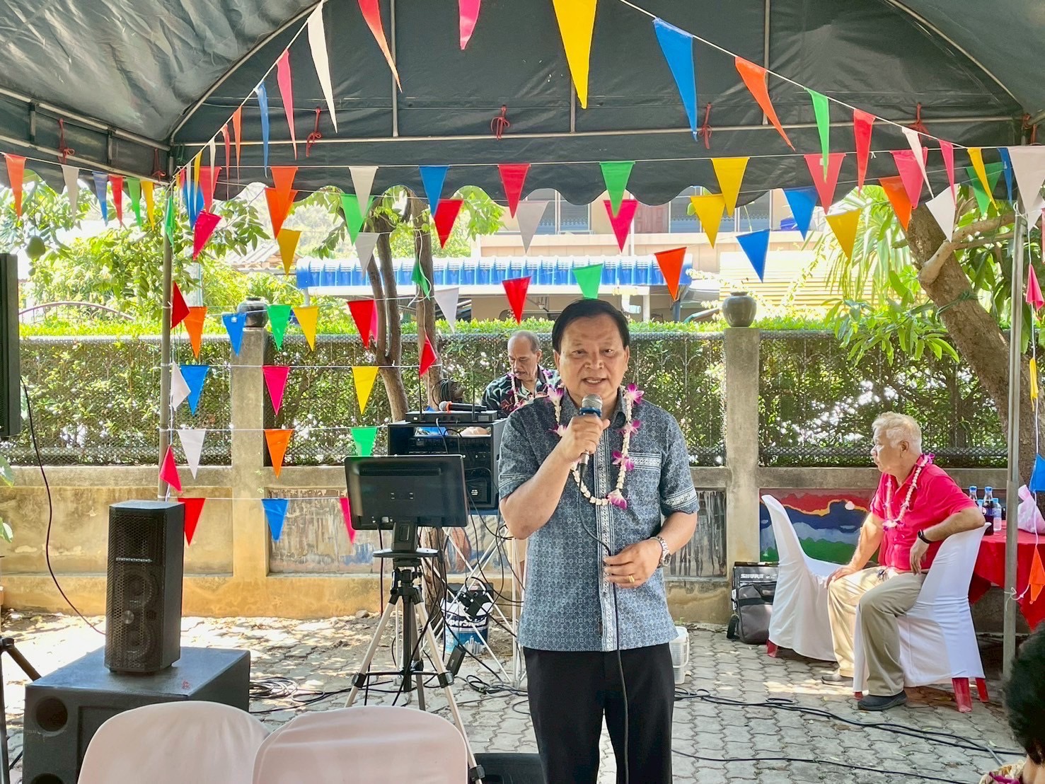 💧💦 พช.ราชบุรี ร่วมกับ ชมรมข้าราชการบำนาญพัฒนาชุมชนจังหวัดราชบุรี จัดกิจกรรมสืบสานประเพณีสงกรานต์ ประจำปี พ.ศ. 2568