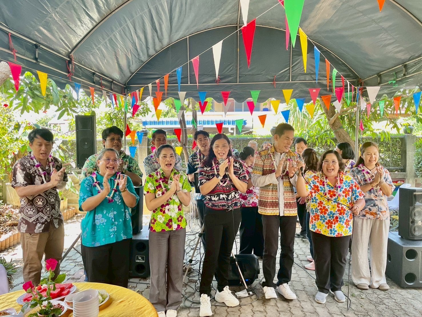 💧💦 พช.ราชบุรี ร่วมกับ ชมรมข้าราชการบำนาญพัฒนาชุมชนจังหวัดราชบุรี จัดกิจกรรมสืบสานประเพณีสงกรานต์ ประจำปี พ.ศ. 2568