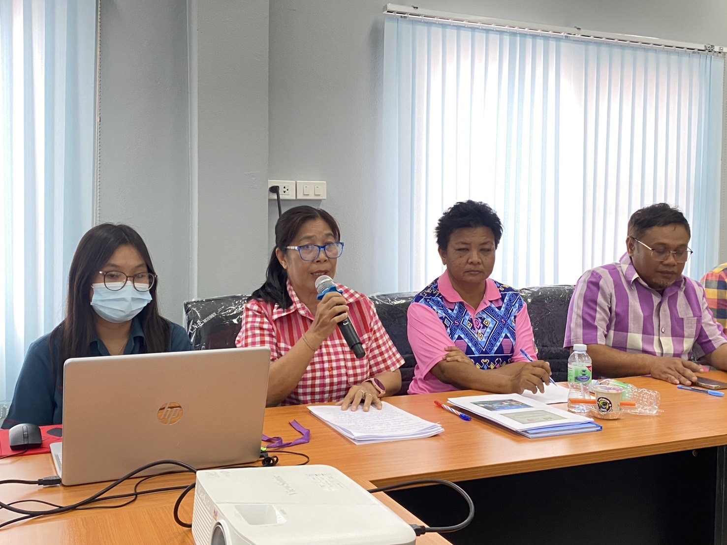 🎯พช.ราชบุรี เฟ้นคัดเลือกคนกองทุนพัฒนาบทบาทสตรีดีเด่น ระดับจังหวัด ตามโครงการเชิดชูเกียรติคนกองทุนพัฒนาบทบาทสตรี ประจำปี 2568