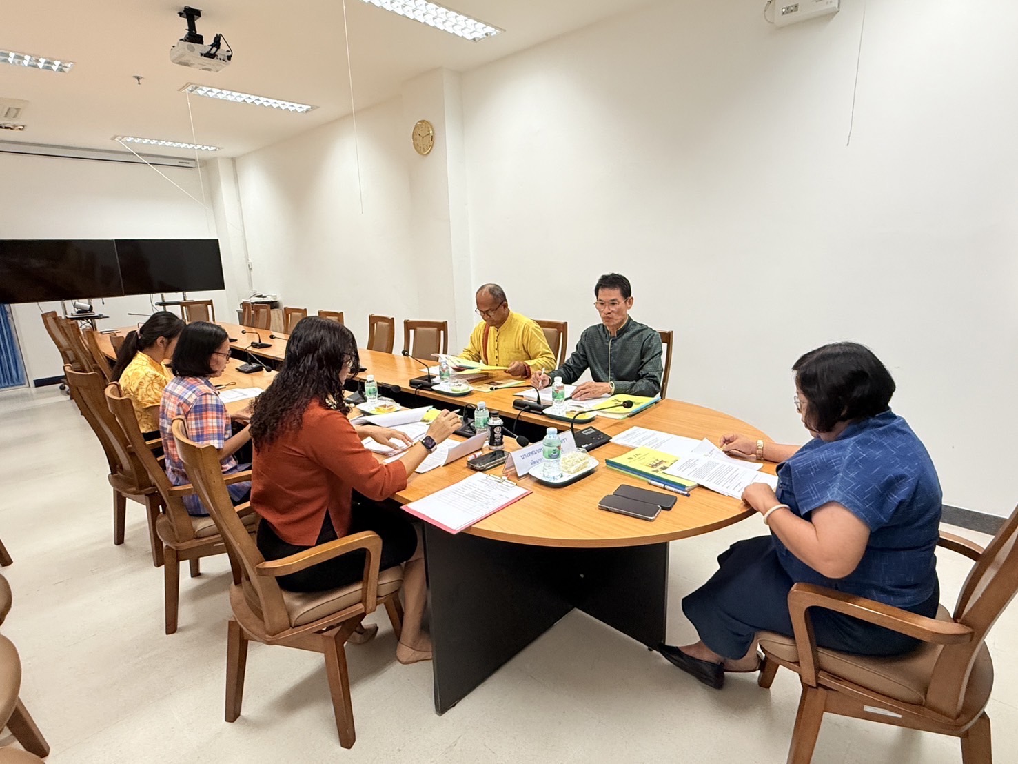 📣 พช. ราชบุรี ประชุมพิจารณาคัดเลือกการจัดตั้งศูนย์จัดการกองทุนชุมชน เพื่อพัฒนาสู่การเป็นต้นแบบด้านการบริหารจัดการหนี้ ระดับจังหวัด ประจำปีงบประมาณ พ.ศ. 2568