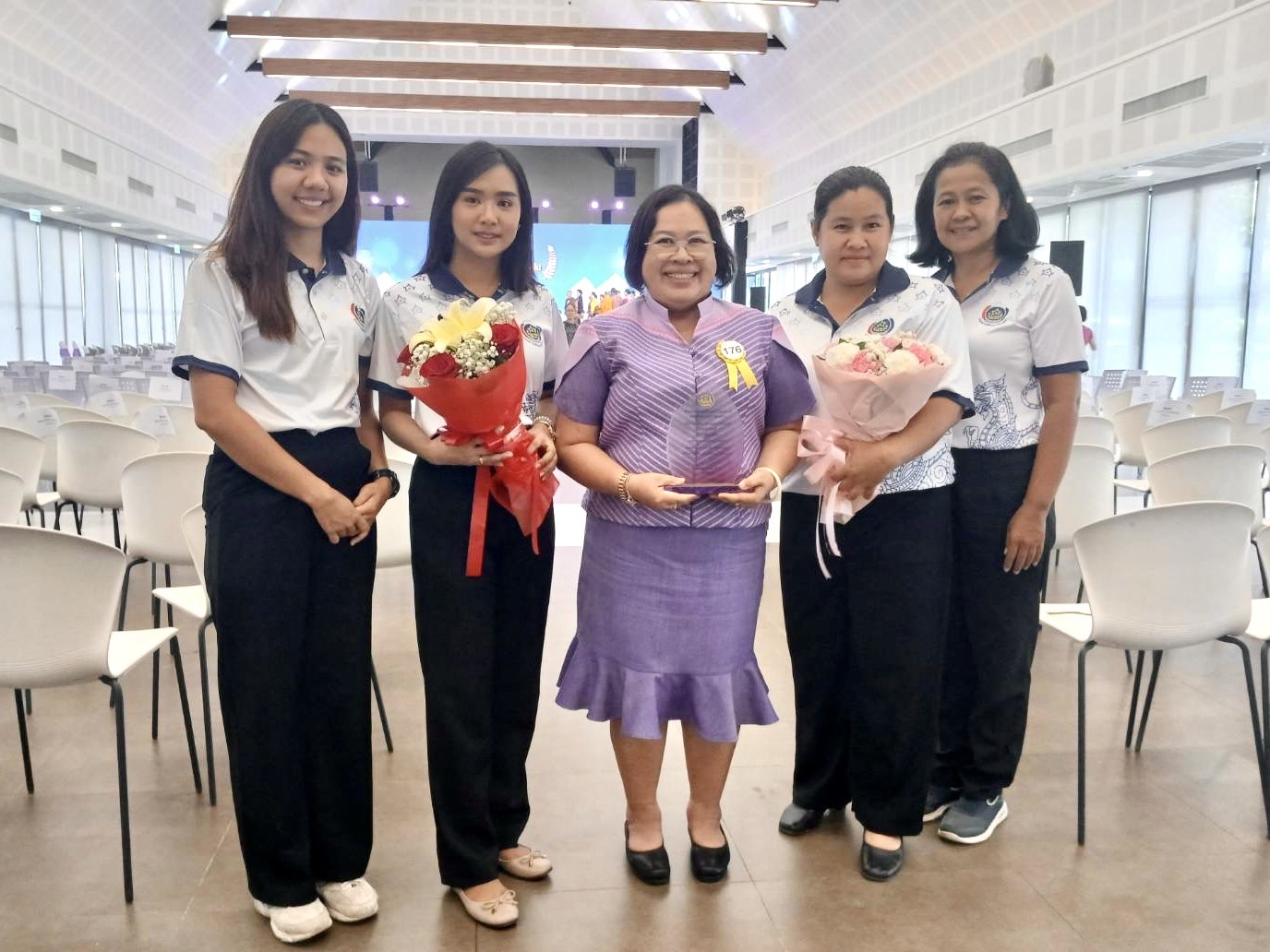 📣 พช. ราชบุรี เข้ารับโล่รางวัลเชิดชูเกียรติชุมชน องค์กร อำเภอ จังหวัดคุณธรรมต้นแบบโดดเด่น ประจำปีงบประมาณ พ.ศ. 2567