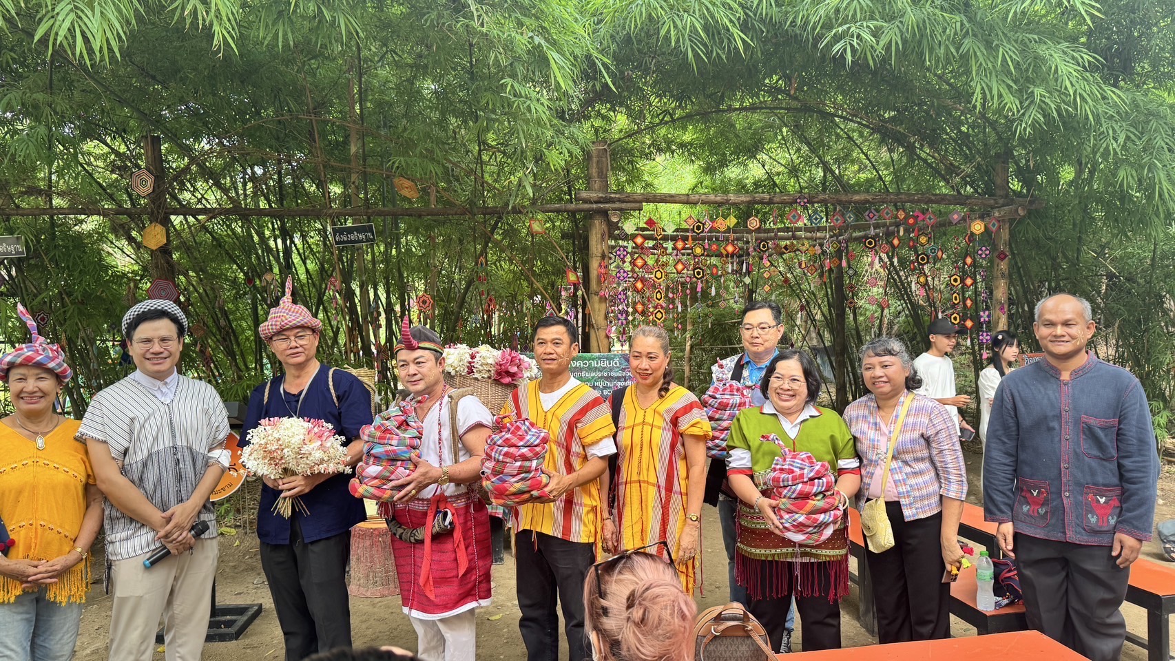 📣 พช.ราชบุรี ให้การต้อนรับคณะผู้แทนประเทศสมาชิกกรอบความร่วมมือแม่โขง-ล้านช้าง (กำพูชา/จีน/ลาว/เมียนมา/เวียดนาม/ไทย) ลงพื้นที่ศึกษาดูงาน