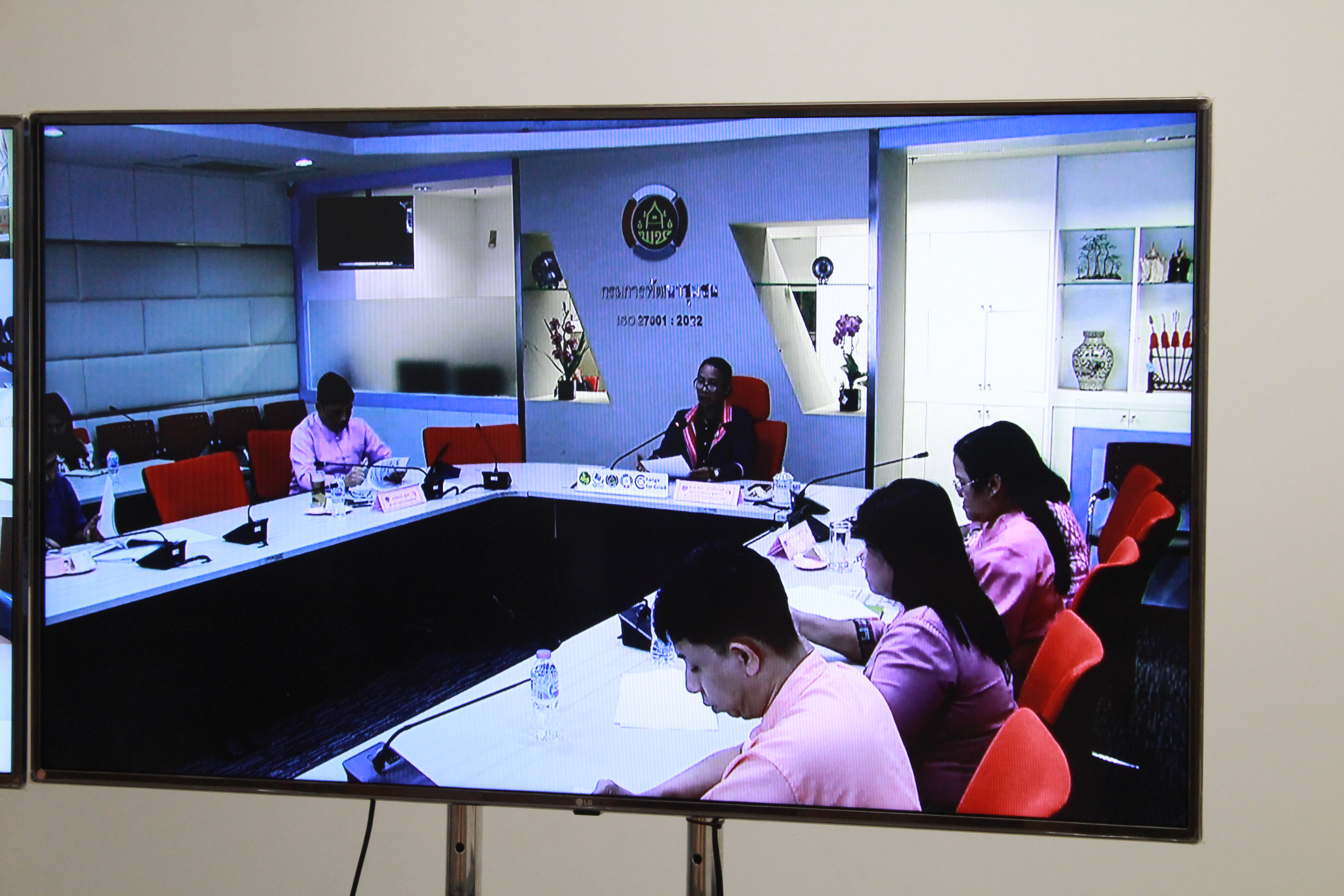 พช.ราชบุรี ร่วมประชุมชี้แจง เร่งรัด กำกับ ติดตาม การดำเนินงานกองทุนพัฒนาบทบาทสตรี ครั้งที่ 3/2568