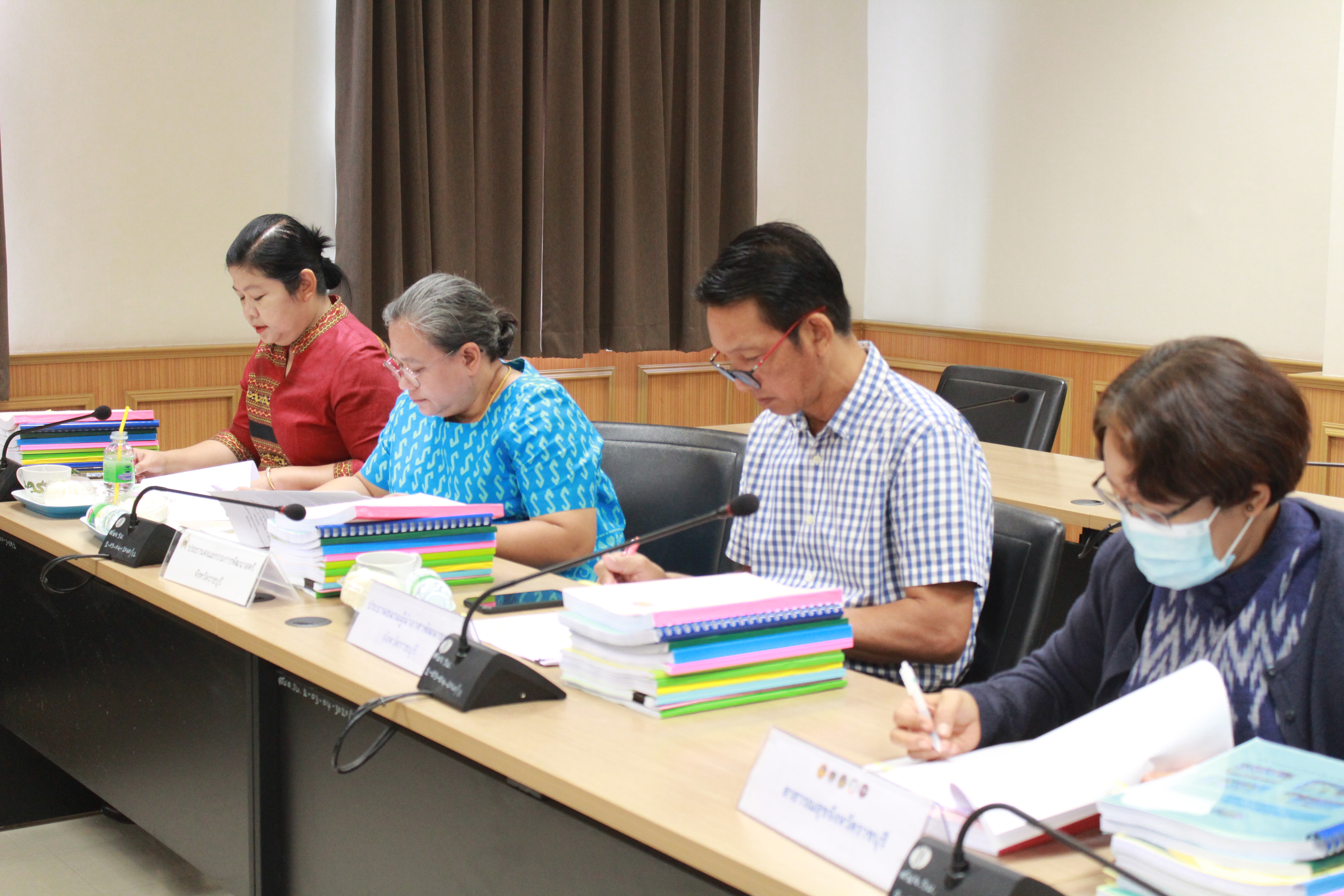 📣 พช.ราชบุรี ประชุมคณะทำงานกลั่นกรองการคัดสรรกิจกรรมพัฒนาชุมชนดีเด่นระดับจังหวัดราชบุรี ประจำปี 2568 ครั้งที่ 1/2568