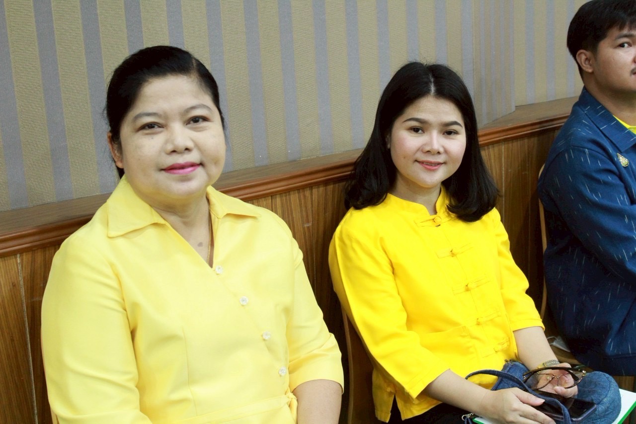 📣 พช.ราชบุรีมอบใบประกาศนียบัตรให้แก่คนกองทุนพัฒนาบทบาทสตรีดีเด่นระดับจังหวัด ประจำปี 2568