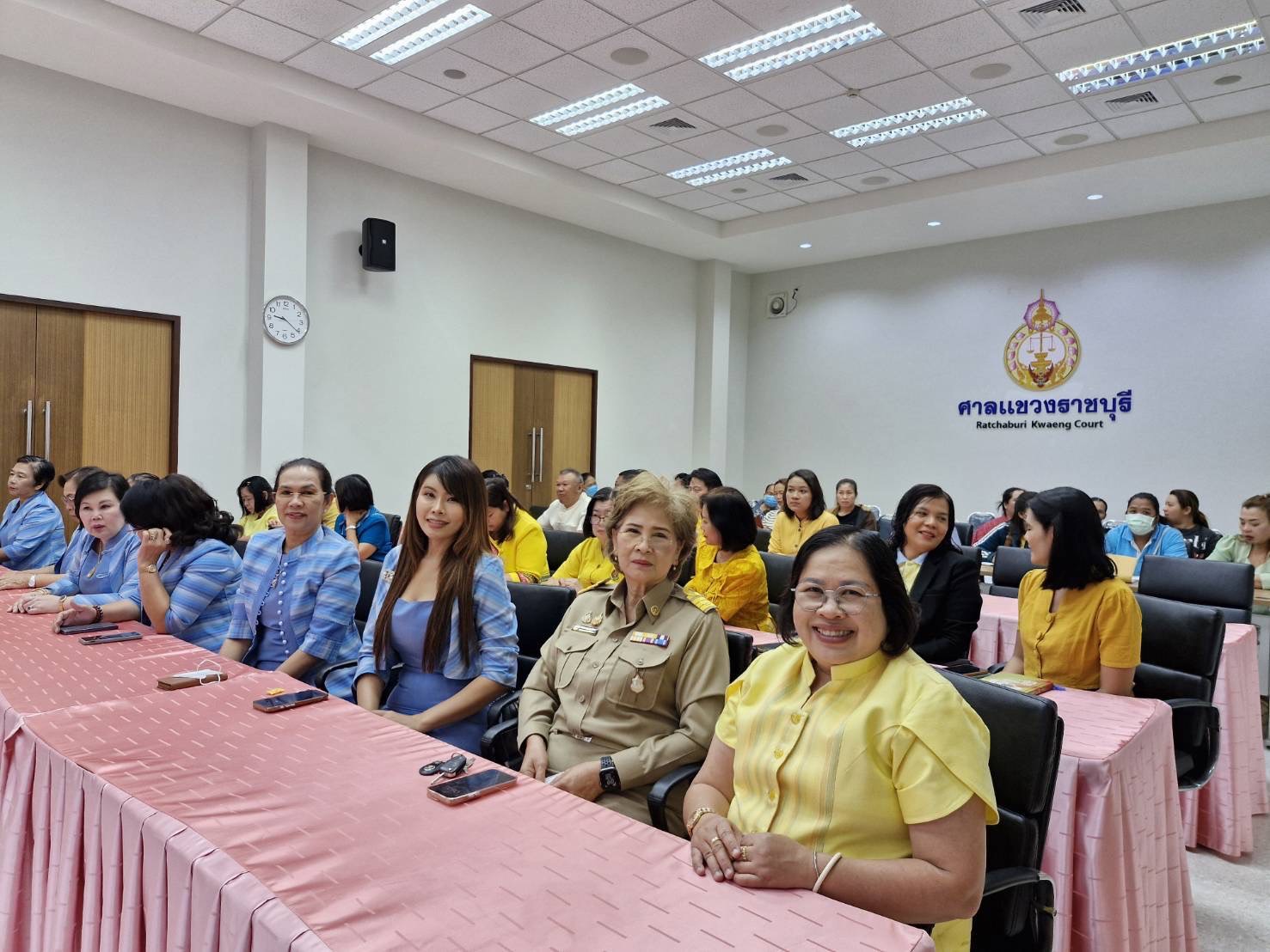 📣 พช.ราชบุรี ร่วมกับศาลแขวงราชบุรี ไกล่เกลี่ยก่อนฟ้องลูกหนี้เกินกำหนดชำระกองทุนพัฒนาบทบาทสตรี ตามโครงการ “ร่วมใจไกล่เกลี่ย 2025”