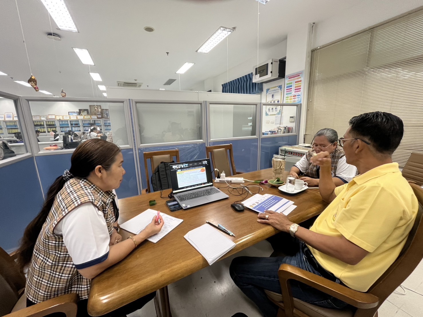 🎯 พช.ราชบุรี ร่วมประชุมสร้างความรู้ความเข้าใจแนวทางการขับเคลื่อนงานอาสาพัฒนาชุมชนระดับจังหวัด