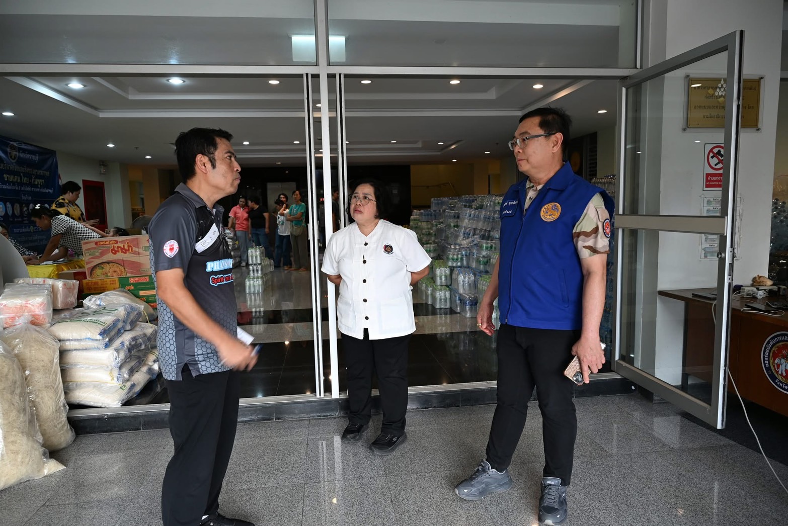 📣 พช.ราชบุรี ร่วมส่งสิ่งของบรรเทาทุกข์ ช่วยผู้ประสบเหตุปะทะชายแดนไทย-กัมพูชา