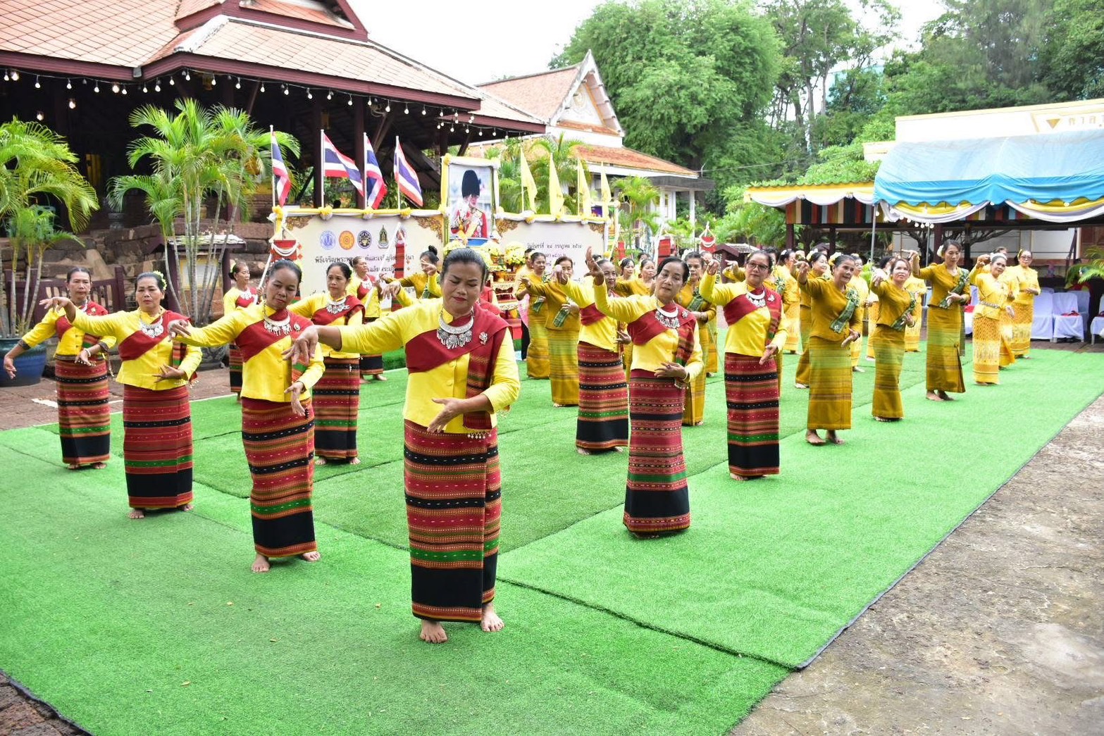 📣 พช.ราชบุรี ร่วมกิจกรรมเฉลิมพระเกียรติ พระบาทสมเด็จพระเจ้าอยู่หัว เนื่องในโอกาสวันเฉลิมพระชนมพรรษา 28 กรกฎาคม 2568