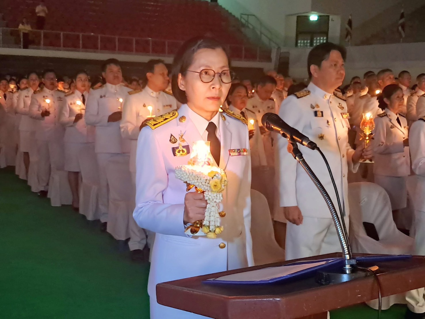 📣 พช.ราชบุรี ร่วมพิธีถวายเครื่องราชสักการะและวางพานพุ่ม และพิธีจุดเทียนถวายพระพรชัยมงคล