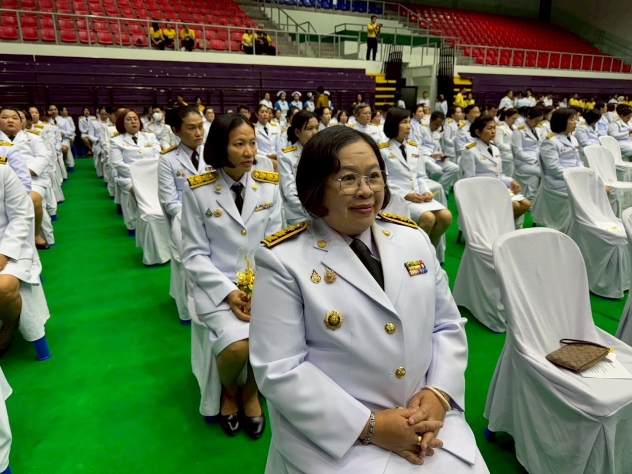 📣 พช.ราชบุรี ร่วมพิธีถวายเครื่องราชสักการะและวางพานพุ่ม และพิธีจุดเทียนถวายพระพรชัยมงคล