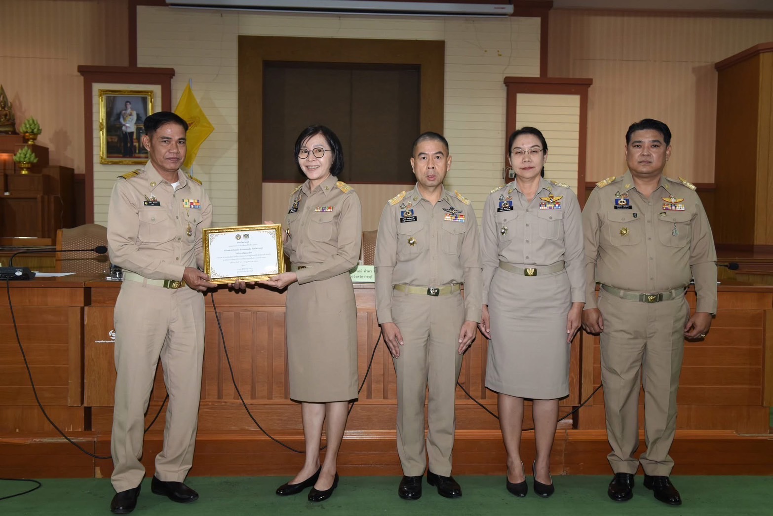 📣 พช.ราชบุรี มอบใบประกาศเกียรติคุณเครือข่ายพัฒนาชุมชนดีเด่น ตามโครงการคัดสรรกิจกรรมพัฒนาชุมชนดีเด่น ประจำปี 2568