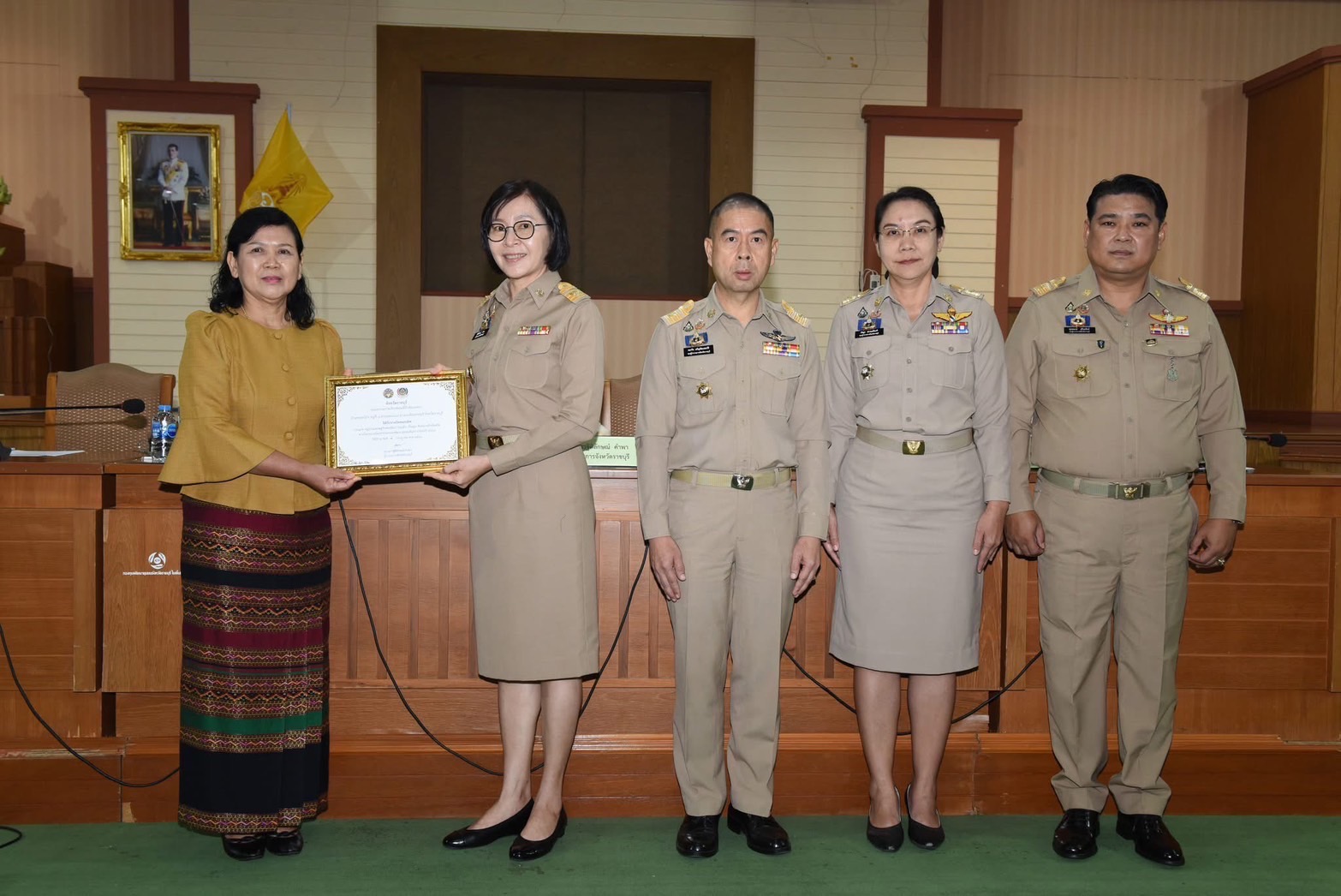 📣 พช.ราชบุรี มอบใบประกาศเกียรติคุณเครือข่ายพัฒนาชุมชนดีเด่น ตามโครงการคัดสรรกิจกรรมพัฒนาชุมชนดีเด่น ประจำปี 2568