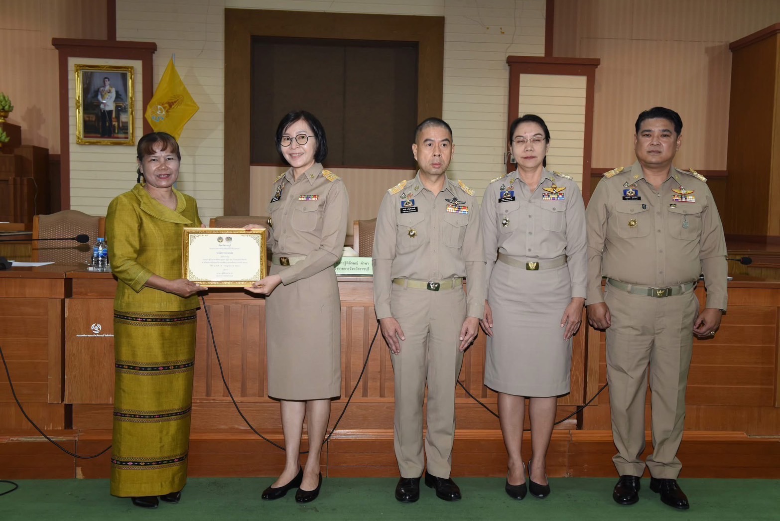 📣 พช.ราชบุรี มอบใบประกาศเกียรติคุณเครือข่ายพัฒนาชุมชนดีเด่น ตามโครงการคัดสรรกิจกรรมพัฒนาชุมชนดีเด่น ประจำปี 2568