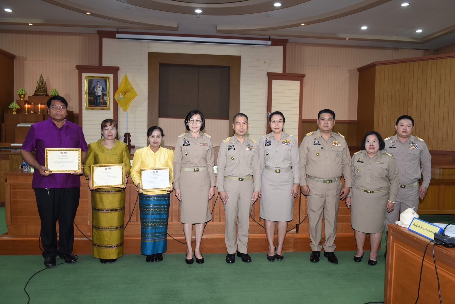📣 พช.ราชบุรี มอบใบประกาศเกียรติคุณเครือข่ายพัฒนาชุมชนดีเด่น ตามโครงการคัดสรรกิจกรรมพัฒนาชุมชนดีเด่น ประจำปี 2568