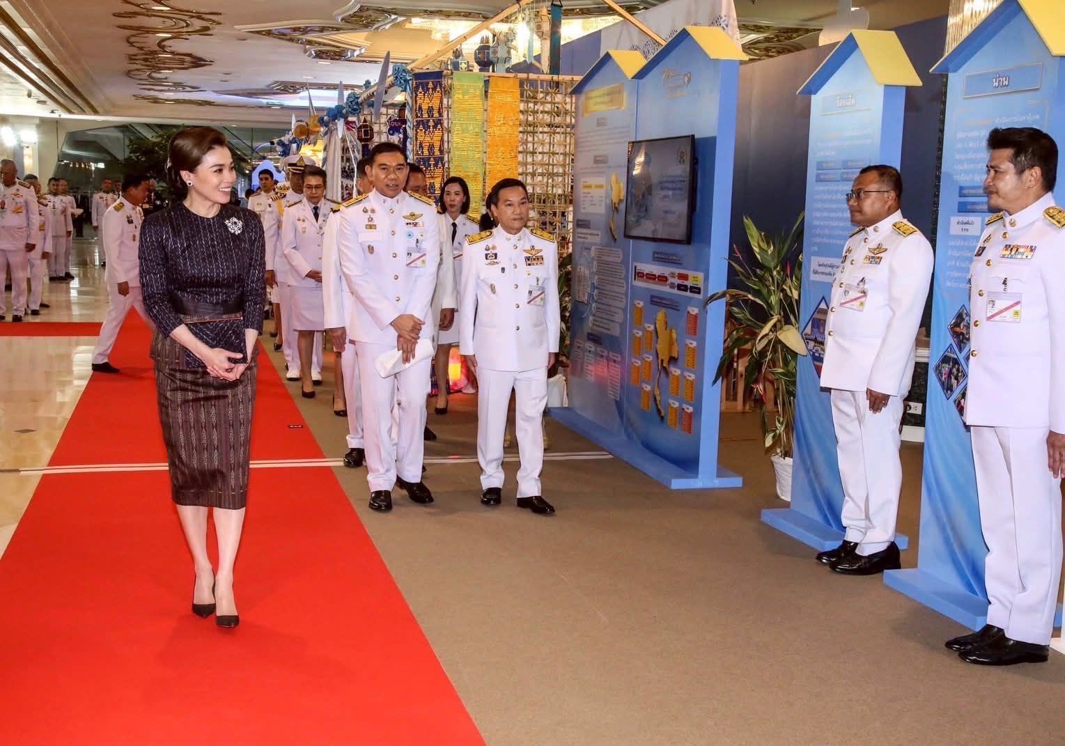 📣 พช.ราชบุรี ร่วมเฝ้ารับสมเด็จพระนางเจ้าฯ พระบรมราชินี ในโอกาส เสด็จเป็นองค์ประธานในงานมหกรรมกองทุนแม่ของแผ่นดิน ประจำปี 2568